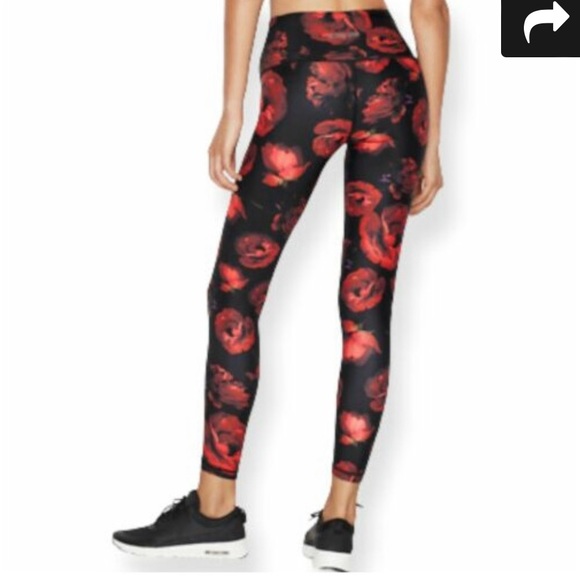 Victoria’s Secret - Victoria Sport Ladies Size M Leggings - Black & Coral Floral - Picture 11 of 13